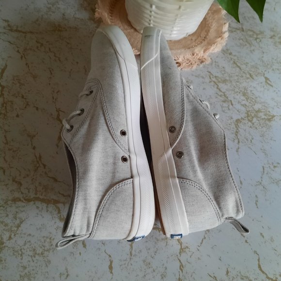 Keds Triumph Mid-Top Wool Sneakers Style# WF56627M- Heather Gray,  Size 10 - Picture 8 of 16